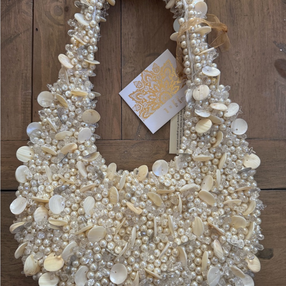 Elegant Pearl and Shell Necklace